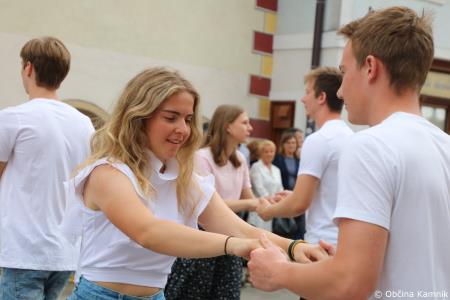 Po dveh letih Kamnik danes v znamenju maturantske četvorke (56)